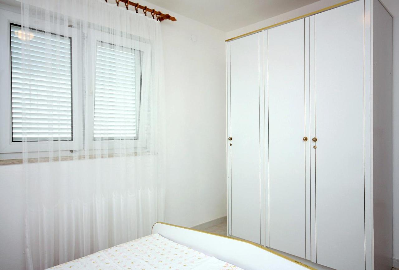 Apartment Barbat 4962A Barbat na Rabu Exterior photo